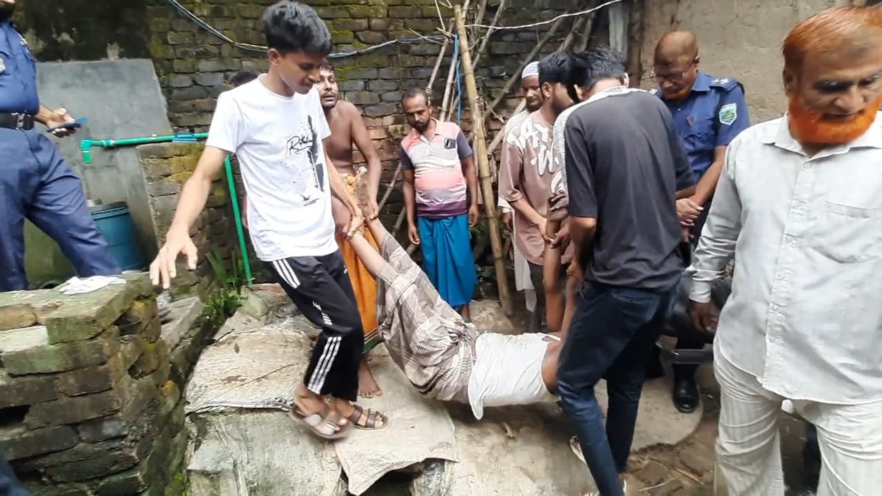জয়পুরহাট সদরে স্বামীর ধারালো অস্ত্রের আঘাতে স্ত্রী নিহত: স্বামী আটক