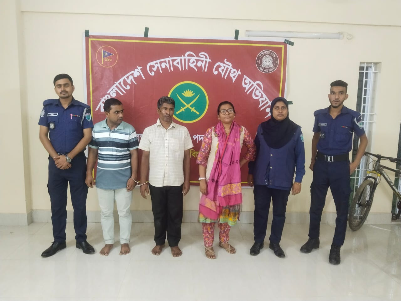 হবিগঞ্জ পাসপোর্ট অফিসের লতিফাসহ ৩ কর্মকর্তা আটক