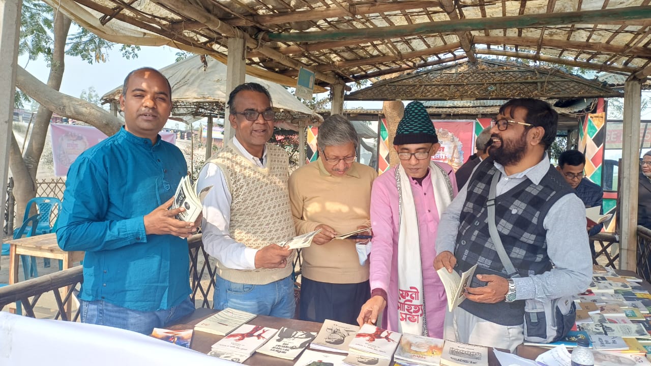 তিস্তাপারে ফিরেদেখার কবিতা ও লিটলম্যাগ আড্ডা অনুষ্ঠিত