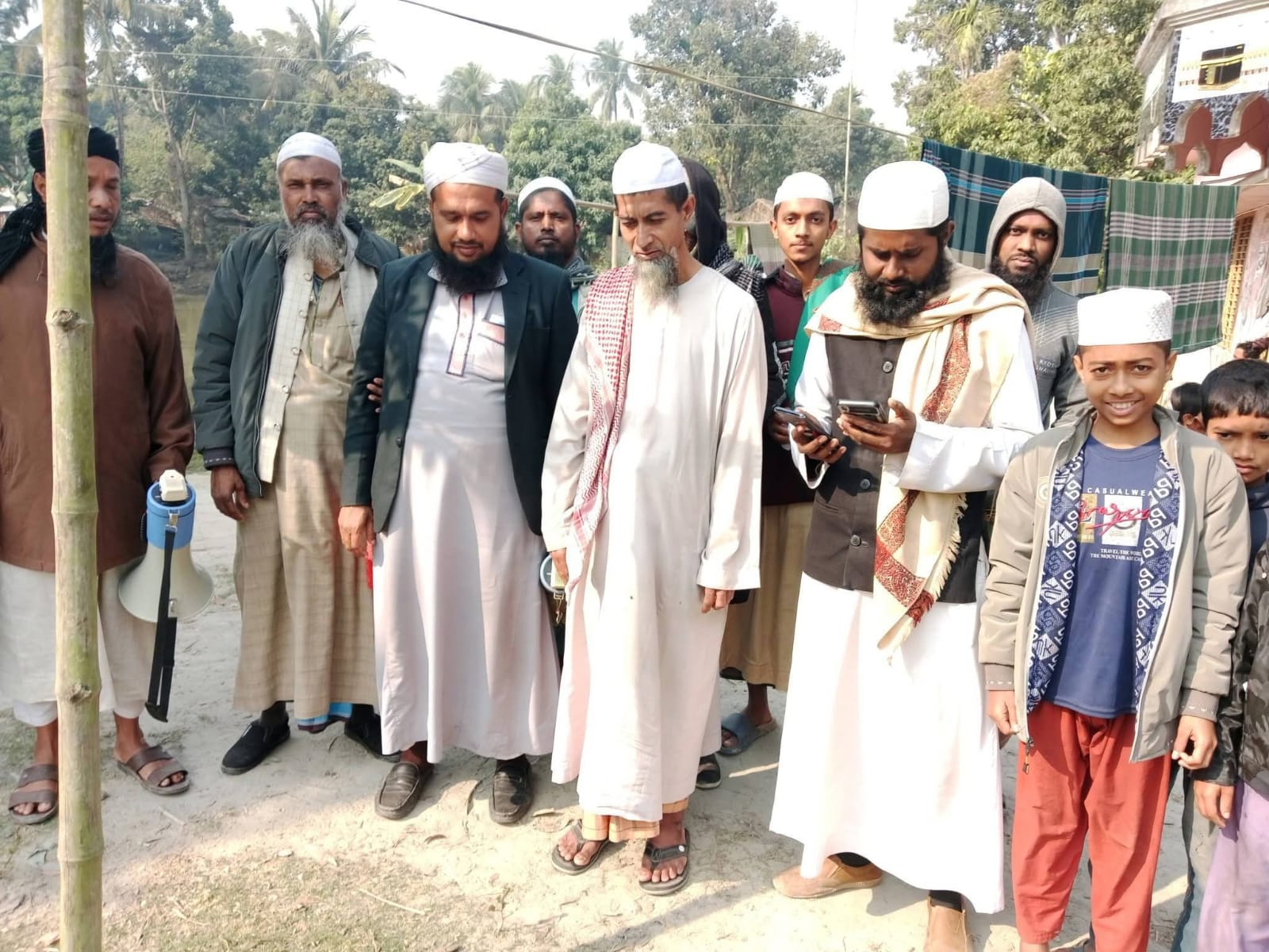 খুলনা-৬ আসনে হাতপাখা প্রার্থীর আসাদুল্লাহ গালীবের গণসংযোগ অনুষ্ঠি