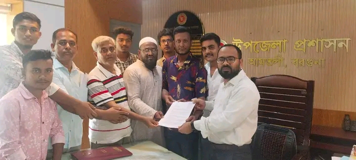 ভাঙ্গা–বরিশাল–পটুয়াখালী–আমতলী–কুয়াকাটা মহাসড়ক চার/ছয় লেনে উন্নীতকরণসহ গুরুত্বপূর্ণ দাবিতে আবেদনপত্র উপজেলা নির্বাহী কর্মকর্তার কাছে জমা