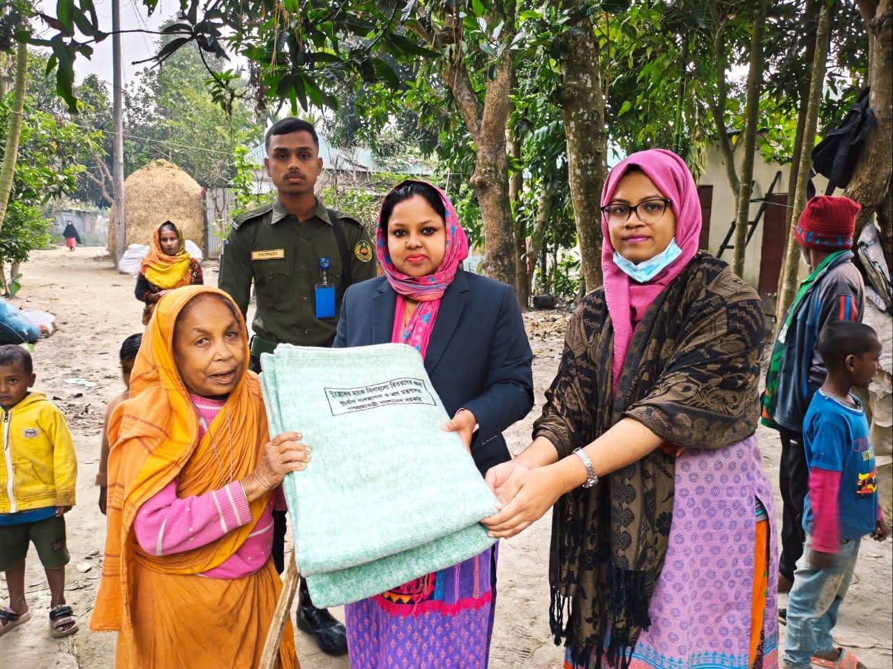 মদনে মানবিক কর্মকাণ্ডে প্রশংসিত ইউএনও বেদবতী মিস্ত্রী