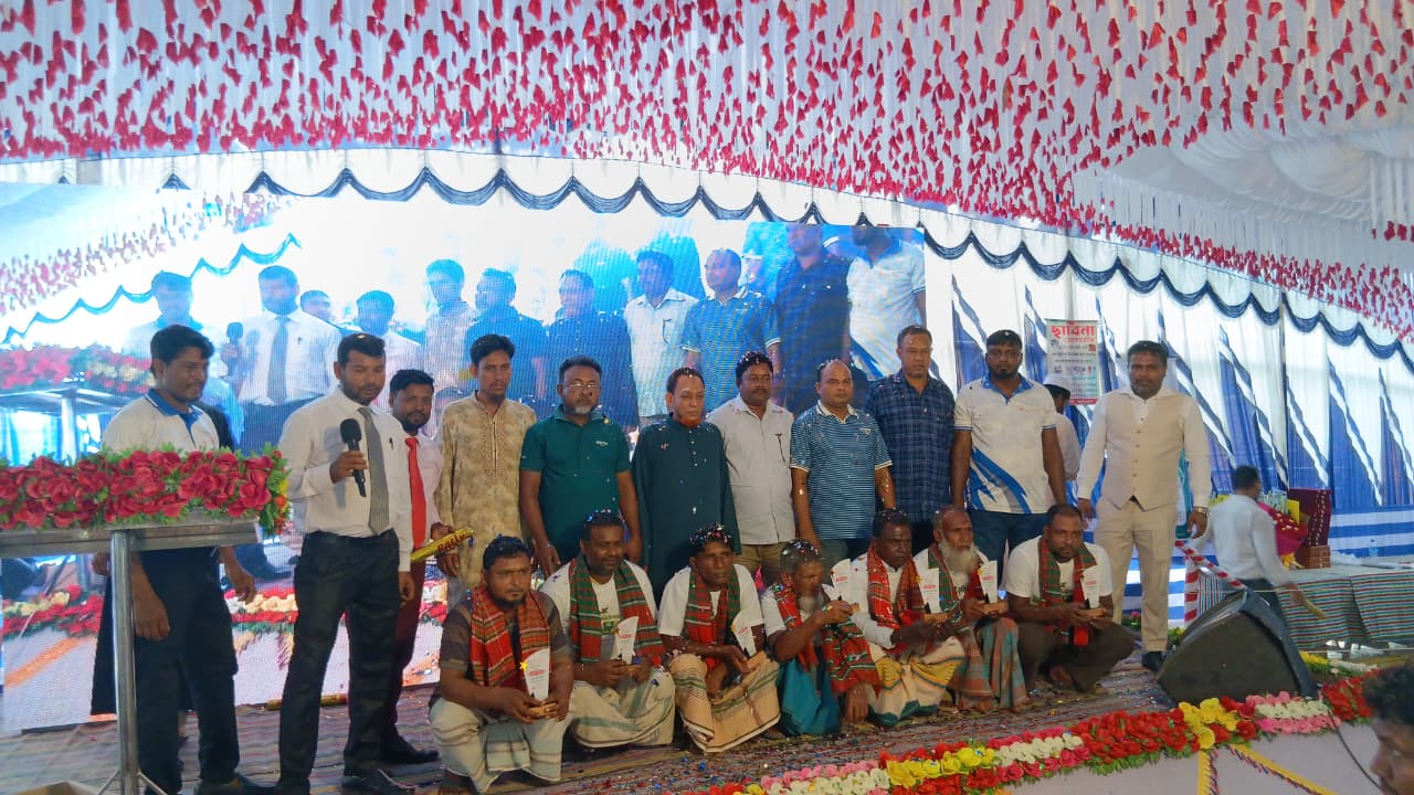 কুড়িগ্রামে লুমিনাস ওয়ার্ল্ডের কৃষক সম্মেলন ভেজালমুক্ত কৃষি গড়ার অঙ্গীকার