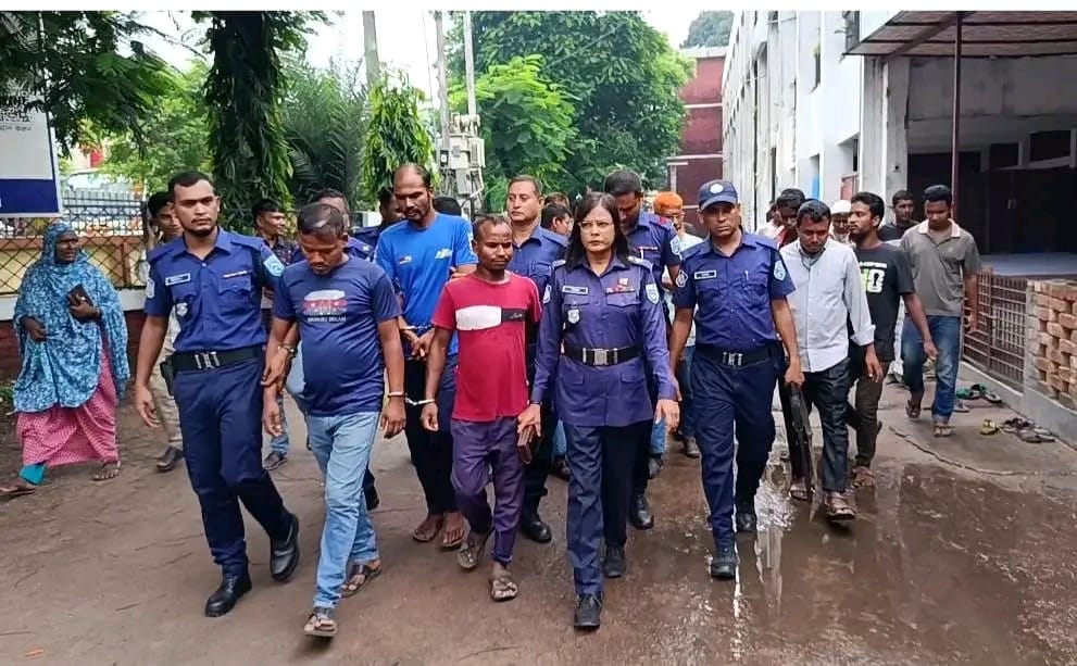 ঠাকুরগাঁওয়ে স্কুলছাত্রীকে ধর্ষণ: ৩ আসামির আমৃত্যু কারাদণ্ড, তিনজনের যাবজ্জীবন