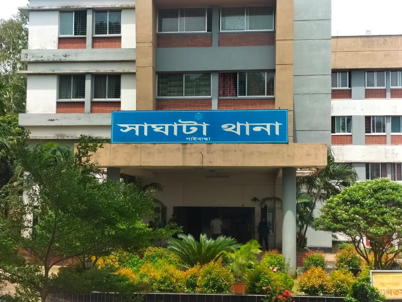 স্বামী বিশ্বকাপ ফাইনাল দেখতে বাইরে যাওয়ার সুযোগে নারীকে ধর্ষণ।