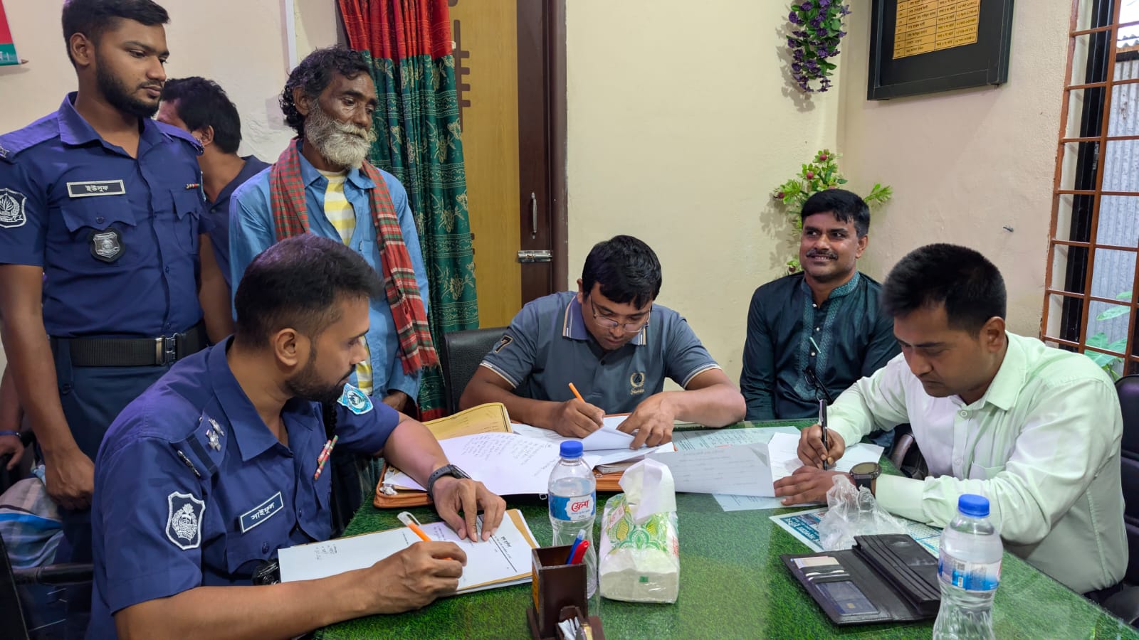 ভূরুঙ্গামারীতে ২ পিস ইয়াবাসহ ব্যক্তি আটক, ভ্রাম্যমাণ আদালতে ১ মাসের কারাদণ্ড
