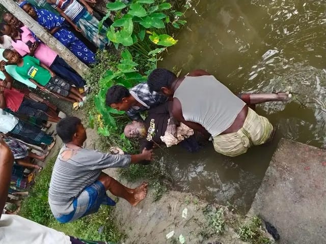 সুন্দরগঞ্জে পুকুর থেকে মানসিক ভারসাম্যহীন বৃদ্ধের মরদেহ উদ্ধার