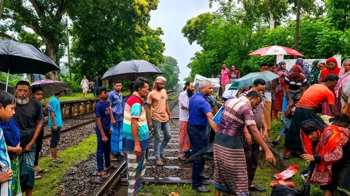 চুয়াডাঙ্গা মোমিনপুর স্টেশনের নিকটে ট্রেনের ধাক্কায় মিনি খাতুন (৬০) মৃত্যু