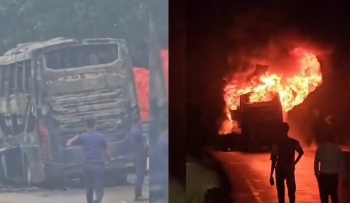 কুমিল্লায় চলন্ত স্লিপার বাসে ভয়াবহ আগুন, অলৌকিকভাবে বাঁচলেন যাত্রীরা