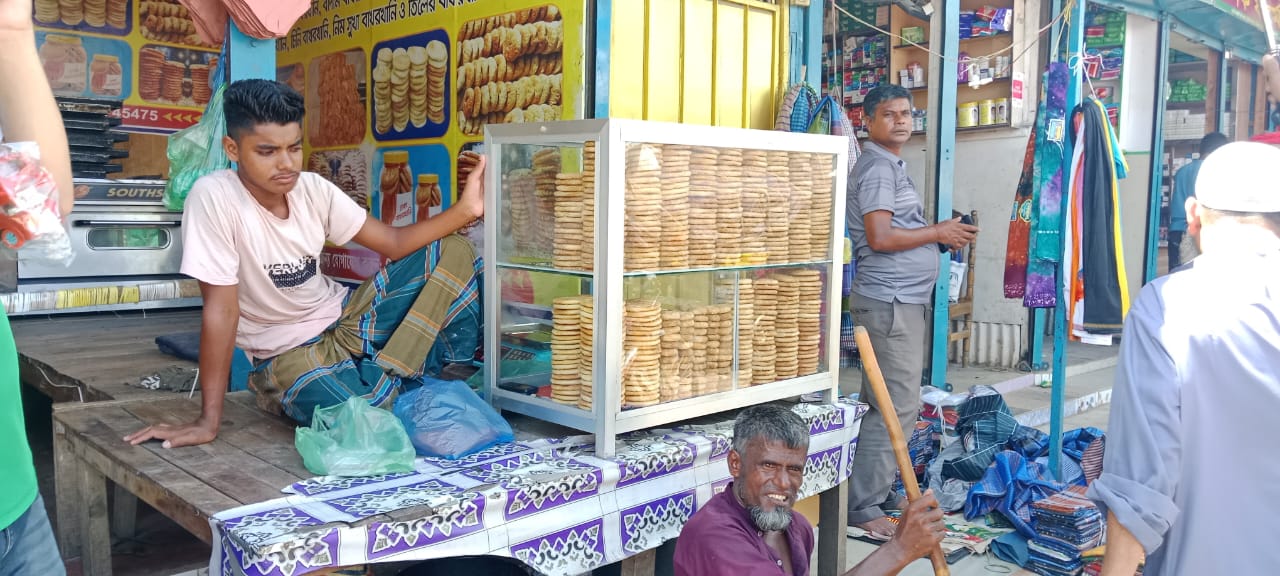 উচ্ছেদ অভিযান চালিয়েও দমানো যায়নি চৌধুরী বাজার এর অবৈধ স্থাপনাকারীদের