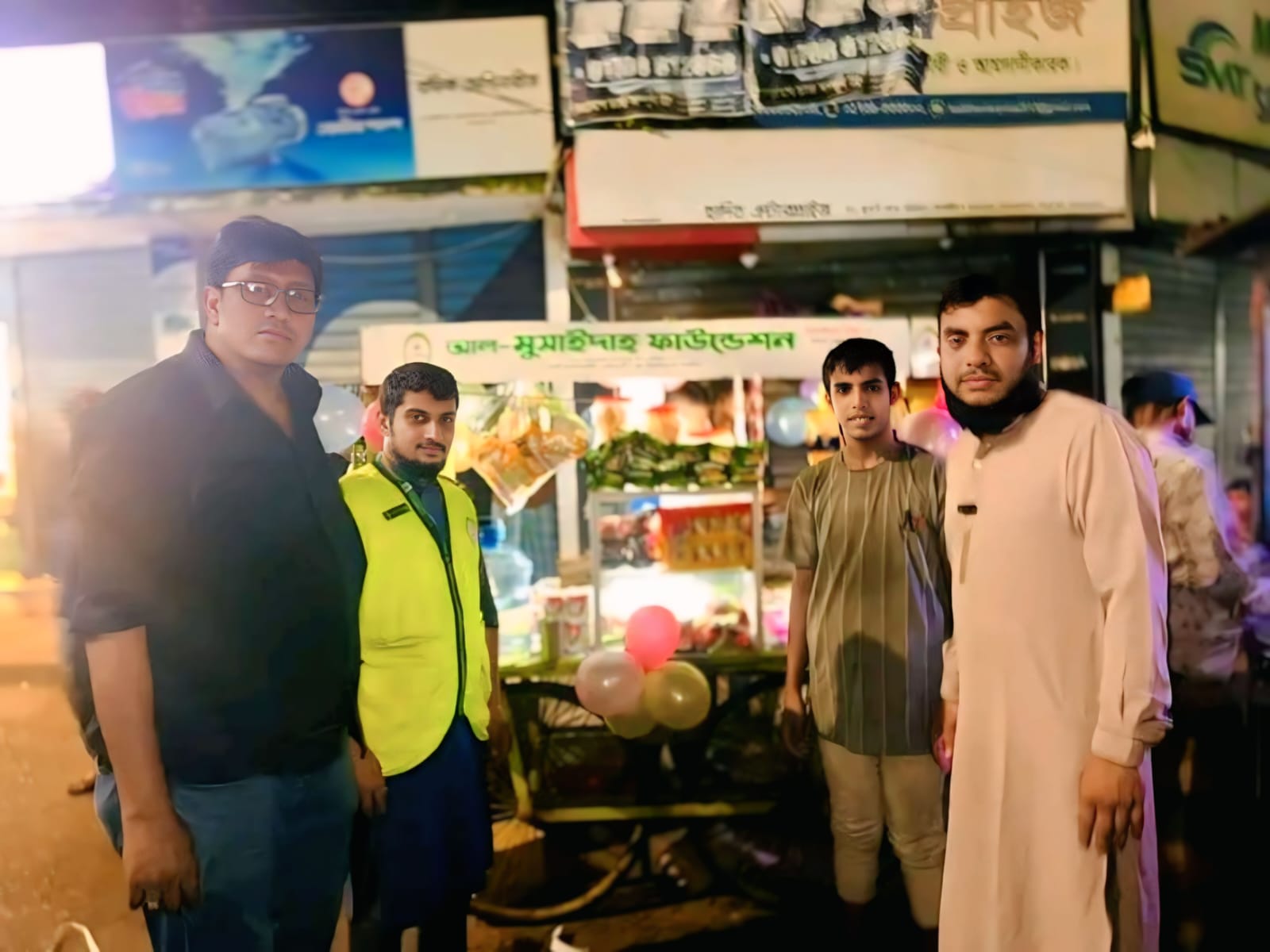পরিবারের ভার কাঁধে নেয়া কিশোর পেল নতুন দোকান