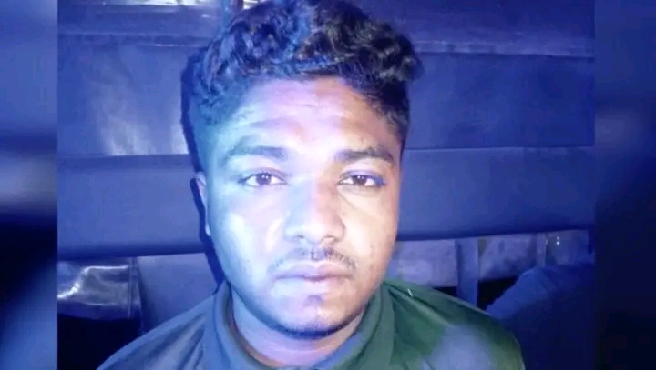বগুড়ার বাসট্যান্ডে কি,শো,রী,কে ধ,র্ষ,ণের ঘটনায় অ,ভি,যু,ক্ত সাকিব গ্রে,প্তা,র