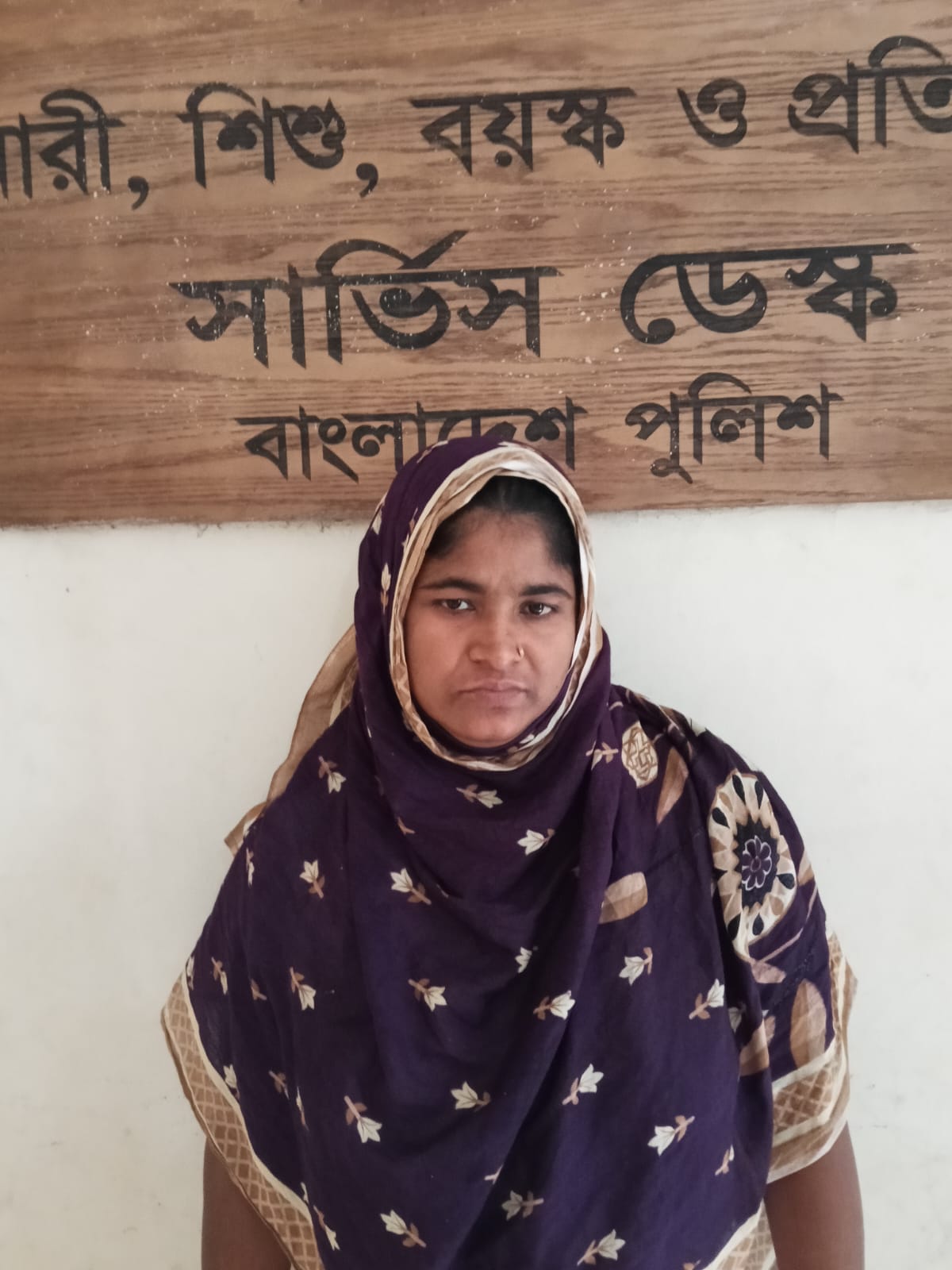 গাজীপুর,,কালিয়াকৈর ২ হাজার ৫০০শত পিচ ইয়াবাসহ নারী মাদক ব্যবসায়ী গ্রেফতার