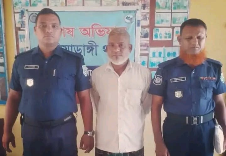বালিয়াডাঙ্গীতে ইয়াবাসহ ইউনিয়ন শ্রমিকদল সভাপতি গ্রেফতার