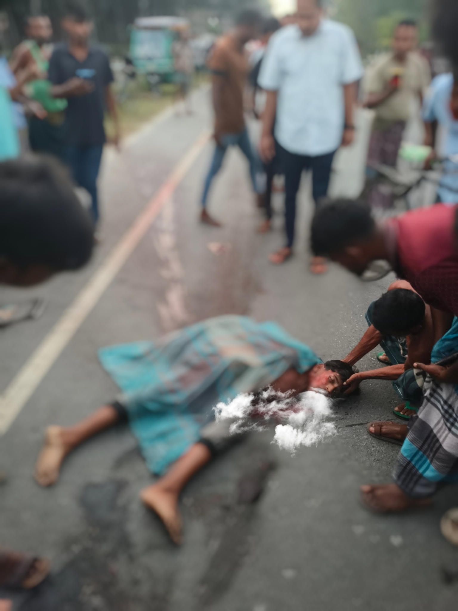 ভুরুঙ্গামারীতে ড্রাম ট্রাকের চাপায় যুবক নিহত