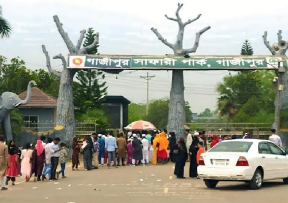 গাজীপুর জেলার শ্রীপুর উপজেলার মাওনা ইউনিয়নের ইন্দ্রপুরে অবস্থিত।