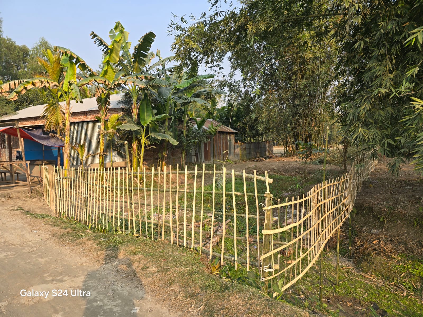 কুড়িগ্রামে পৈত্রিক জমি দখলের চেষ্টার অভিযোগ, থানায় লিখিত অভিযোগ