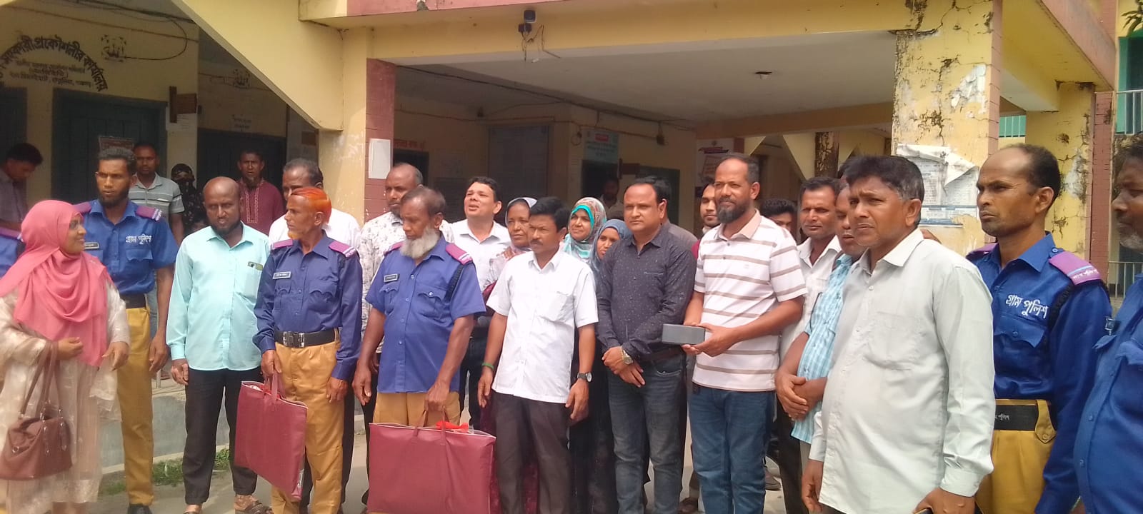 তেতুলিয়া, তিরনই হাট ইউনিয়ন পরিষদের দুই গ্রাম পুলিশের সদস্য অবসরকালীন উপলক্ষে বিদায় সংবর্ধনা অনুষ্ঠিত