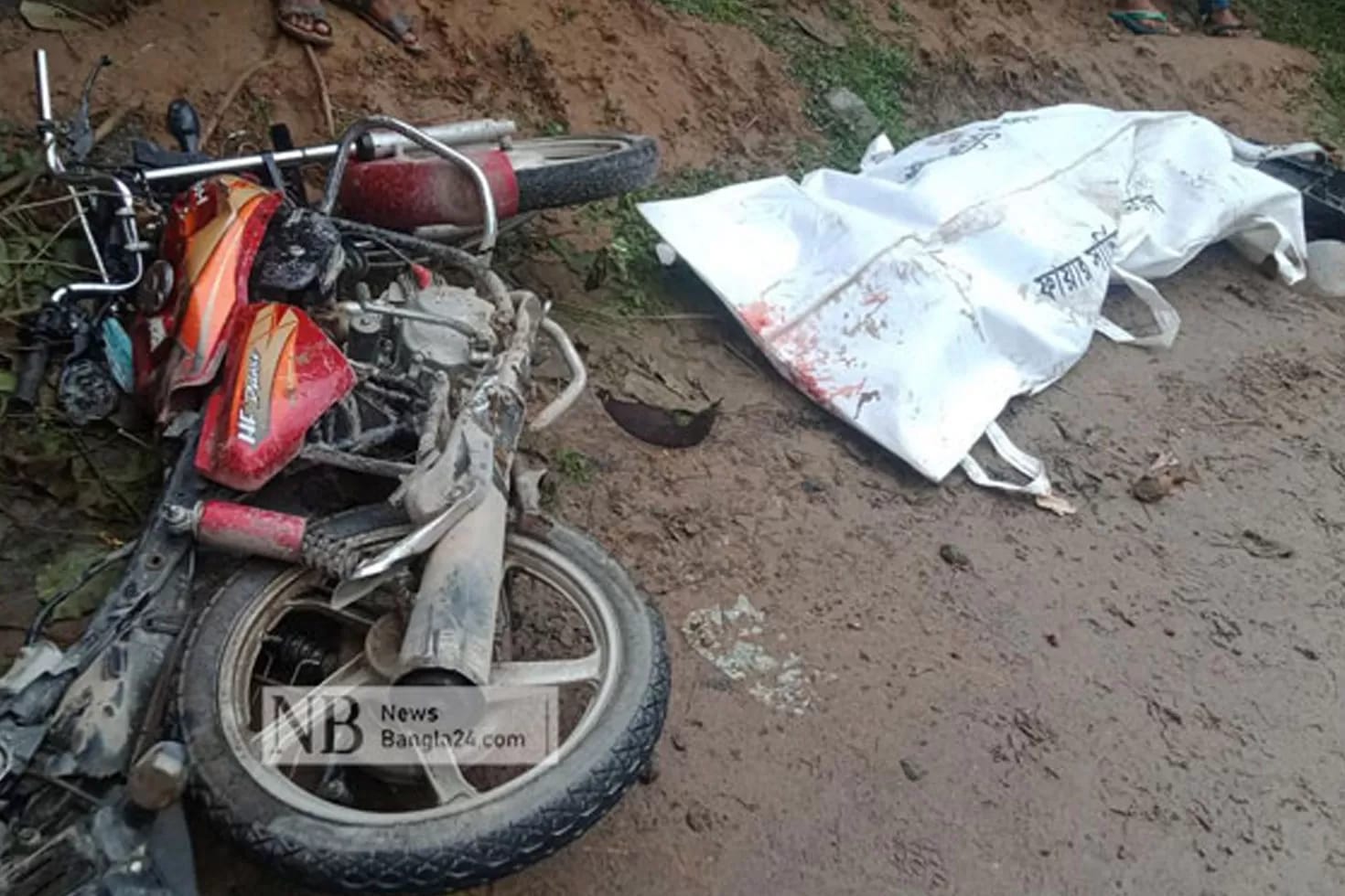 ইজিবাইক ও মোটরসাইকেলের মুখোমুখি সংঘর্ষে এক কৃষকের মৃত্যু