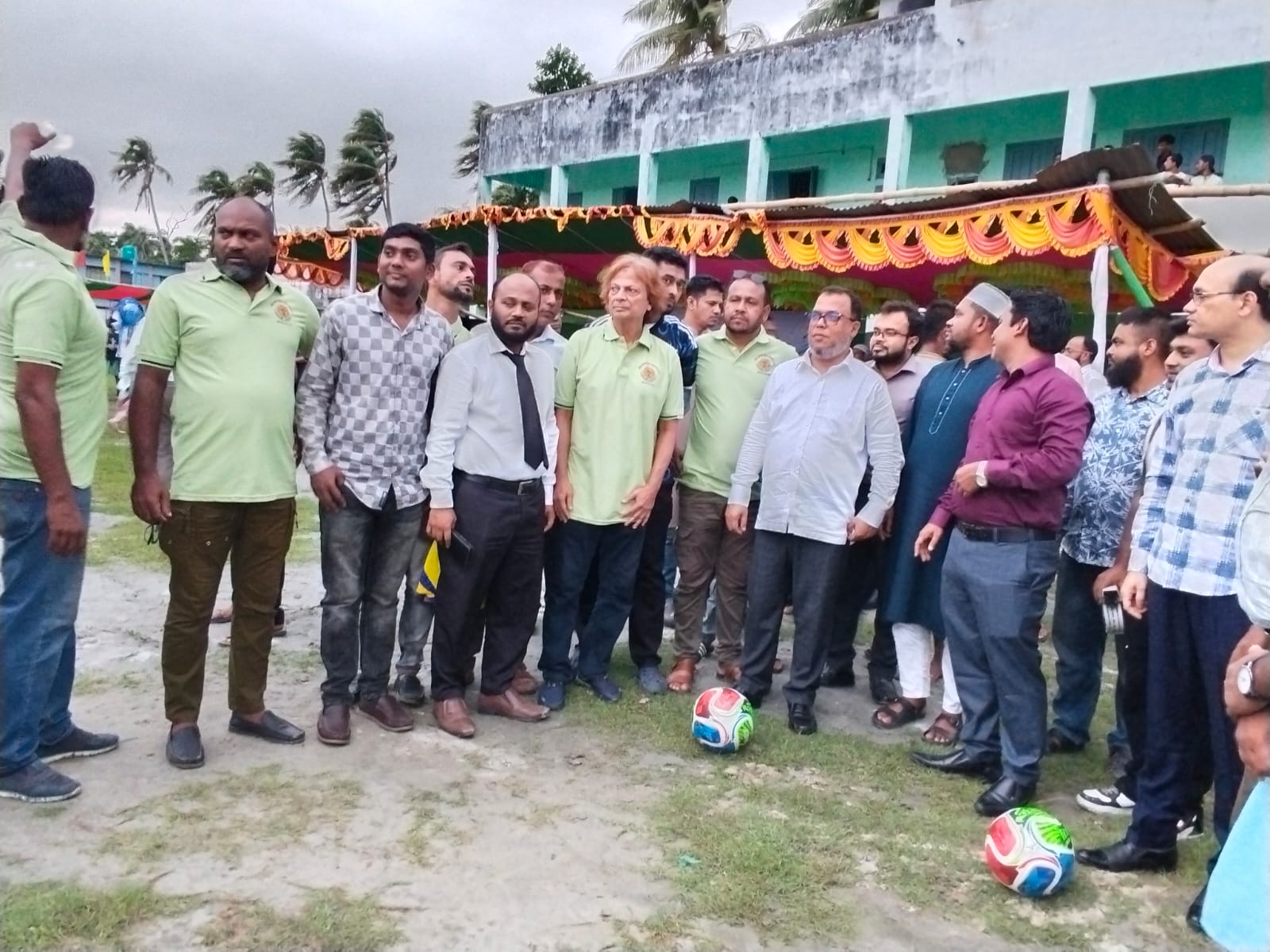 ঝালকাঠি পৌর প্রশাসক ফুটবল টুর্নামেন্টের উদ্বোধনী খেলায় ৯নং ওয়ার্ডের জয়